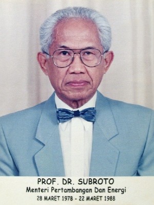 PROF. DR. SUBROTO